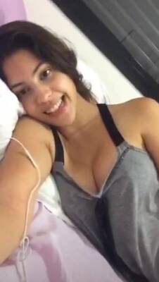 Cute Brunette On Periscope on freefilmz.com