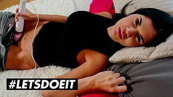 LETSDOEIT - Jasmine Jae - British MILF Plays With Dildo In Sexy Teasing Solo Session - Britain on freefilmz.com