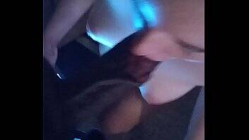 This slut tried to fit it all in her mouth on freefilmz.com