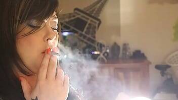 UK Domme Tina Snua Smoking A Cork Cigarette With Nose Exhales - Britain on freefilmz.com