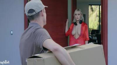 Delivery guy gets his dick pleasured by horny blonde Maxim Jaw on freefilmz.com