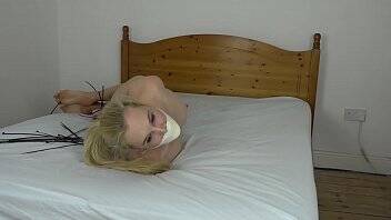 Ariel Anderssen Zip tie Selfbondage gone wrong on freefilmz.com