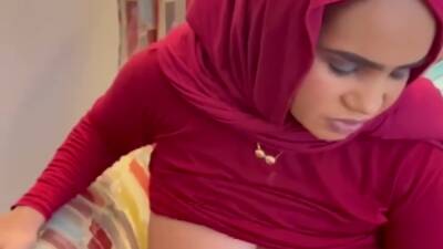 Arab Slut Seeks Out For Hotel Hookups on freefilmz.com