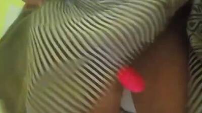 Mature Toying Herself On Webcam on freefilmz.com