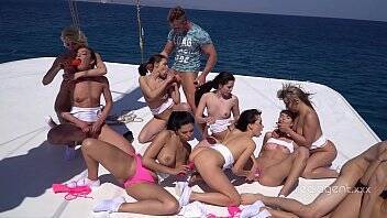 Russian girls hardcore orgy on the boat - Russia on freefilmz.com