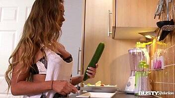 Busty seduction in kitchen makes Amanda Rendall fill her pink with veggies on freefilmz.com
