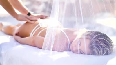 Soft massage grants thin blonde the best fucking on freefilmz.com