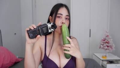 Asmr Wan - Scrathing, Tapping On My Body At Last - Cucumber Licking on freefilmz.com