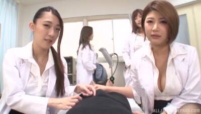 Japanese nurses are keen to try this big piece - Japan on freefilmz.com