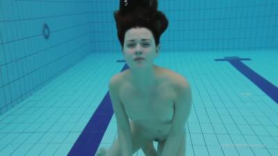 Red Swimsuit Beauty Katy With Bushy Pussy Underwater - Russia on freefilmz.com