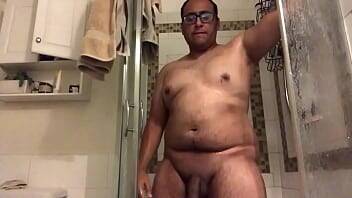 Sexy Big Dick in the shower on freefilmz.com