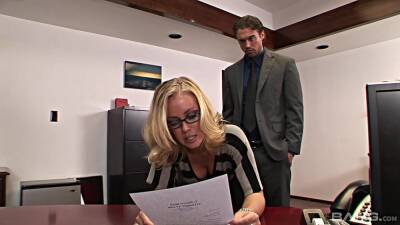 Classic Nicole Aniston - vintage office sex on freefilmz.com