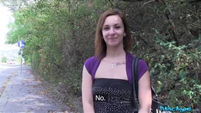 Brunette having outdoors sex in the bushes - Madrid on freefilmz.com