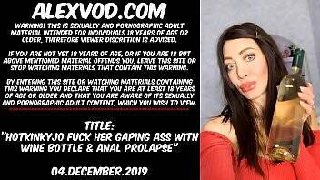Hotkinkyjo fuck her gaping ass with wine bottle & anal prolapse on freefilmz.com