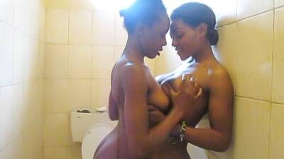 African Cuties Eating Pussy and Fingering in Shower on freefilmz.com