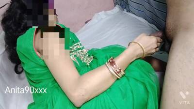 Indian Husband Wife Fucking In Home Green Suit Me - India on freefilmz.com