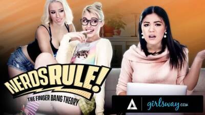 GIRLSWAY Nerdy Roommates Kendra Spade And Chloe Cherry Fake Being In A Sitcom While Banging A Friend on freefilmz.com