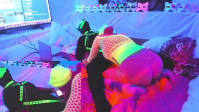 Sexyneonkitty Blowjob After Pegging Screwme-doo Live on freefilmz.com