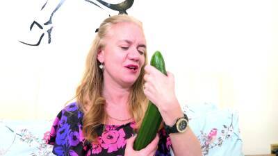 First time busty granny tries such a big cucumber on freefilmz.com