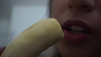 Claudy Asmr Banana on freefilmz.com