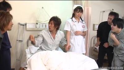 Aroused Japanese nurse knows the right treat for this guy - Japan on freefilmz.com