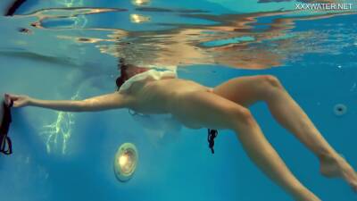 Anastasia Ocean - Enjoy Marfa Swimming And Too Underwater on freefilmz.com