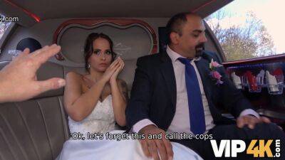 Bride permits husband to watch her having ass scored in limo - Czech Republic on freefilmz.com