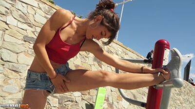 Sexercise - sexy sporty Spanish teen julia roca fucked after workout on the beach - Spain on freefilmz.com