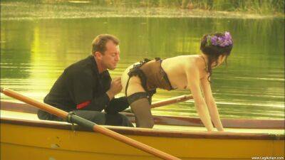 Wife sucks dick naked during a sensual boat trip by the lake on freefilmz.com