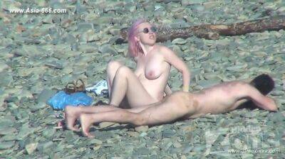 Peeping Naturist Beach.38 on freefilmz.com