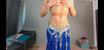 Busty Cam Girl Belly Dancing Strip on freefilmz.com