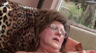 Grandma needs a young cock on freefilmz.com