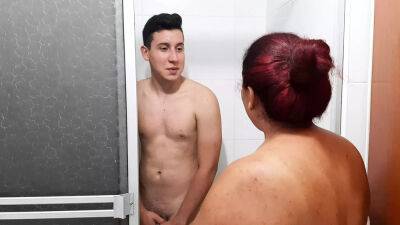 I go into the shower with my stepson and suck his cock - India on freefilmz.com