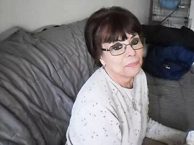 Dark Haired Granny Taking Some Cumshots on freefilmz.com