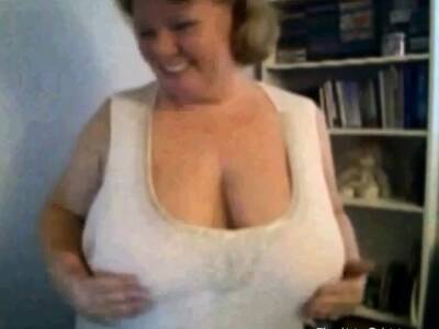 Mature Nancy playing with her boobs on webcam on freefilmz.com