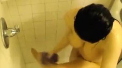 While my stepsister showers i cum on freefilmz.com