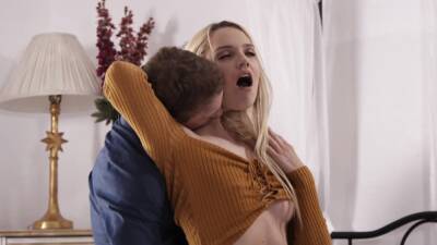 Strong dick makes blonde wife happy and intriguing on freefilmz.com
