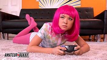 Amateur Boxxx - Gamer Girl Lulu Chu Orgasm By Step-Bro - Japan on freefilmz.com