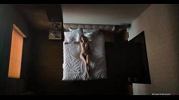 THE BEST VIEW - She loves herself in the bed on freefilmz.com