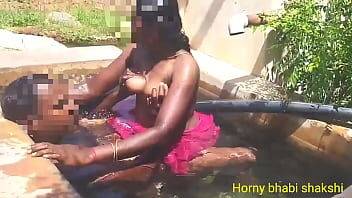 Tamil aunty bathing and fucking with uncle - India on freefilmz.com