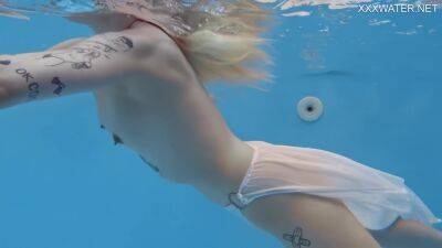 Finnish Hottest Pornstar Mimi Swims Nude In The Pool - Finland on freefilmz.com