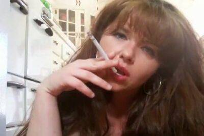 Compilation Mature Smoking 120s on freefilmz.com