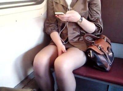 Amateur Girl in the train goes to the exams on freefilmz.com