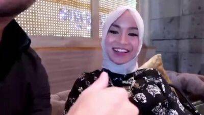 Dating with the Indonesian Muslim - Indonesia on freefilmz.com