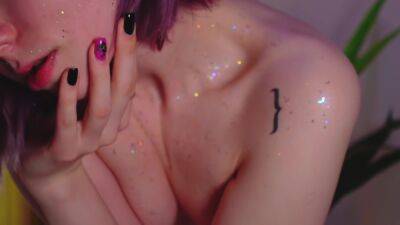 Purple Hair Teen Puts Glitter On Naked Body on freefilmz.com