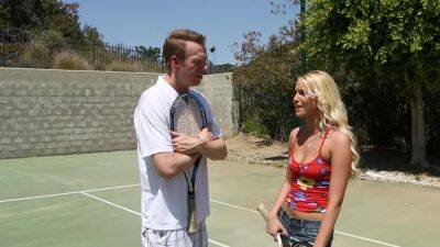 Cutie fucks her tennis coach and takes his sperm on lips on freefilmz.com