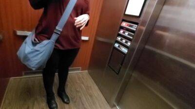 Cuckold - Wife meets with new bull in hotel, goes bareback on freefilmz.com