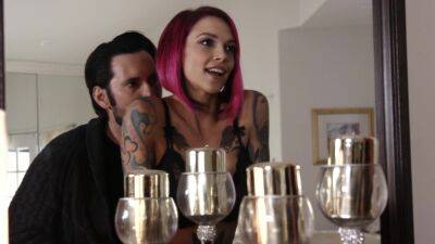 Anna Bell Peaks drives man crazy with her incredible sex drive on freefilmz.com