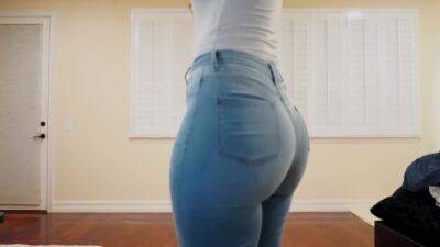 Bri Martinez In The Perfect Jeans For Curvy Girls - Usa on freefilmz.com
