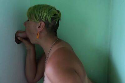 Cock Sucking Through Gloryhole And Swallow 4 Min on freefilmz.com